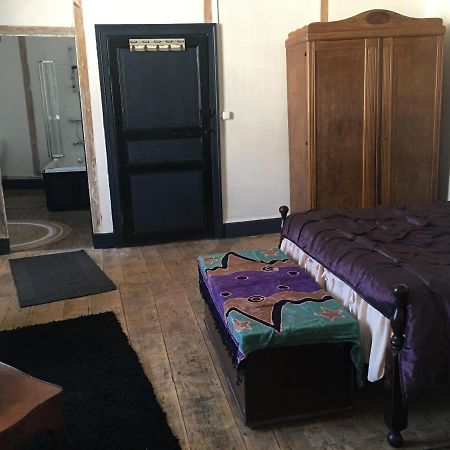 Townhouse 26 Chambres D'Hotes Civray Hotel Buitenkant foto