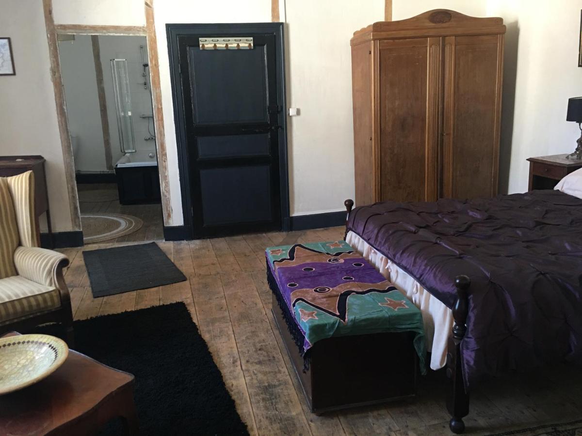 Townhouse 26 Chambres D'Hotes Civray Hotel Buitenkant foto