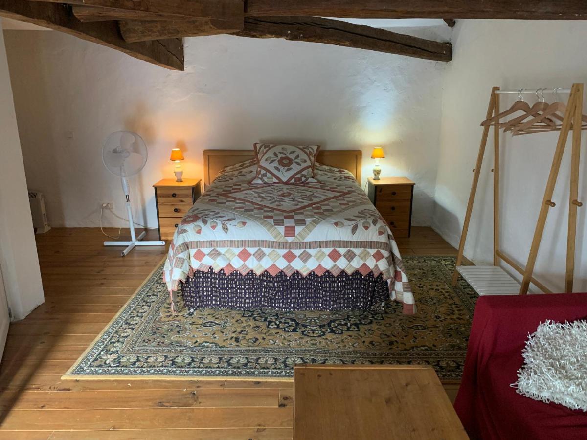 Townhouse 26 Chambres D'Hotes Civray Hotel Buitenkant foto